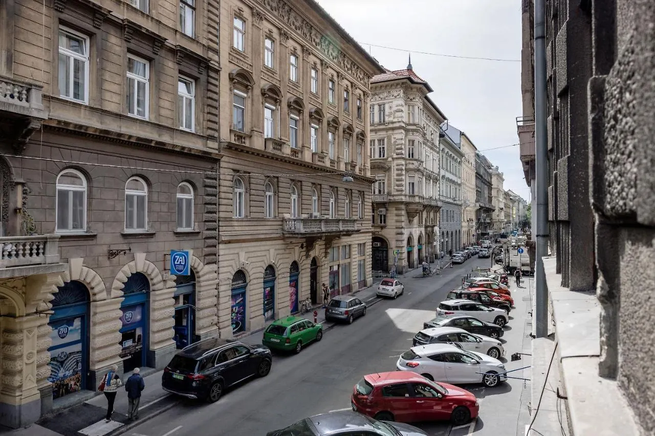 Mystic Dreamy Apartment Budapest 0*,